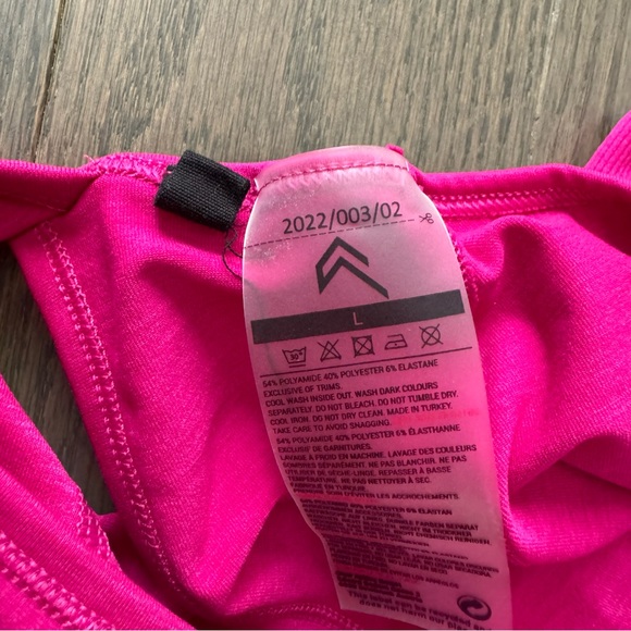 oner active effortless crop top - Picture 4 of 4